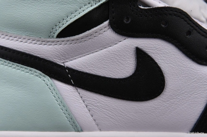 One Kick 861428-100 Igloo High Retro 1 Jordan 0810